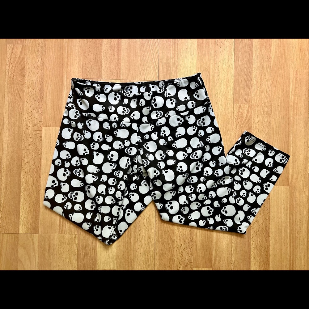 Onzie Skull Capris